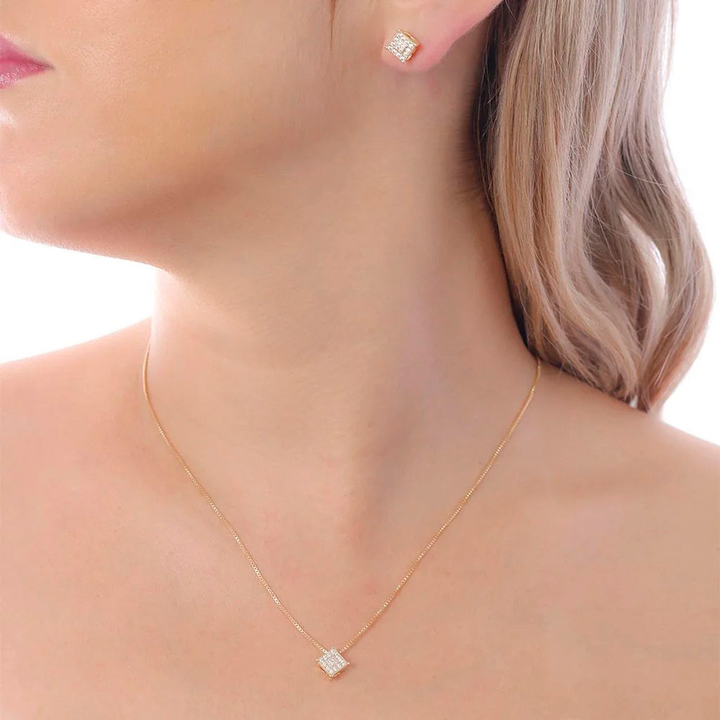 CONJUNTO COM PINGENTE CRAVEJADO DE ZIRCÔNIAS (45CM+5CM) - BANHO OURO 18K - (cópi