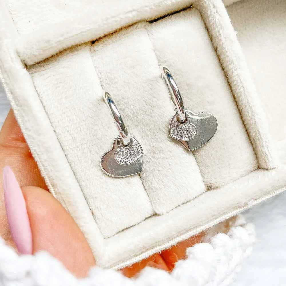 BRINCO COM DOIS CORAÇÕES - PRATA 925