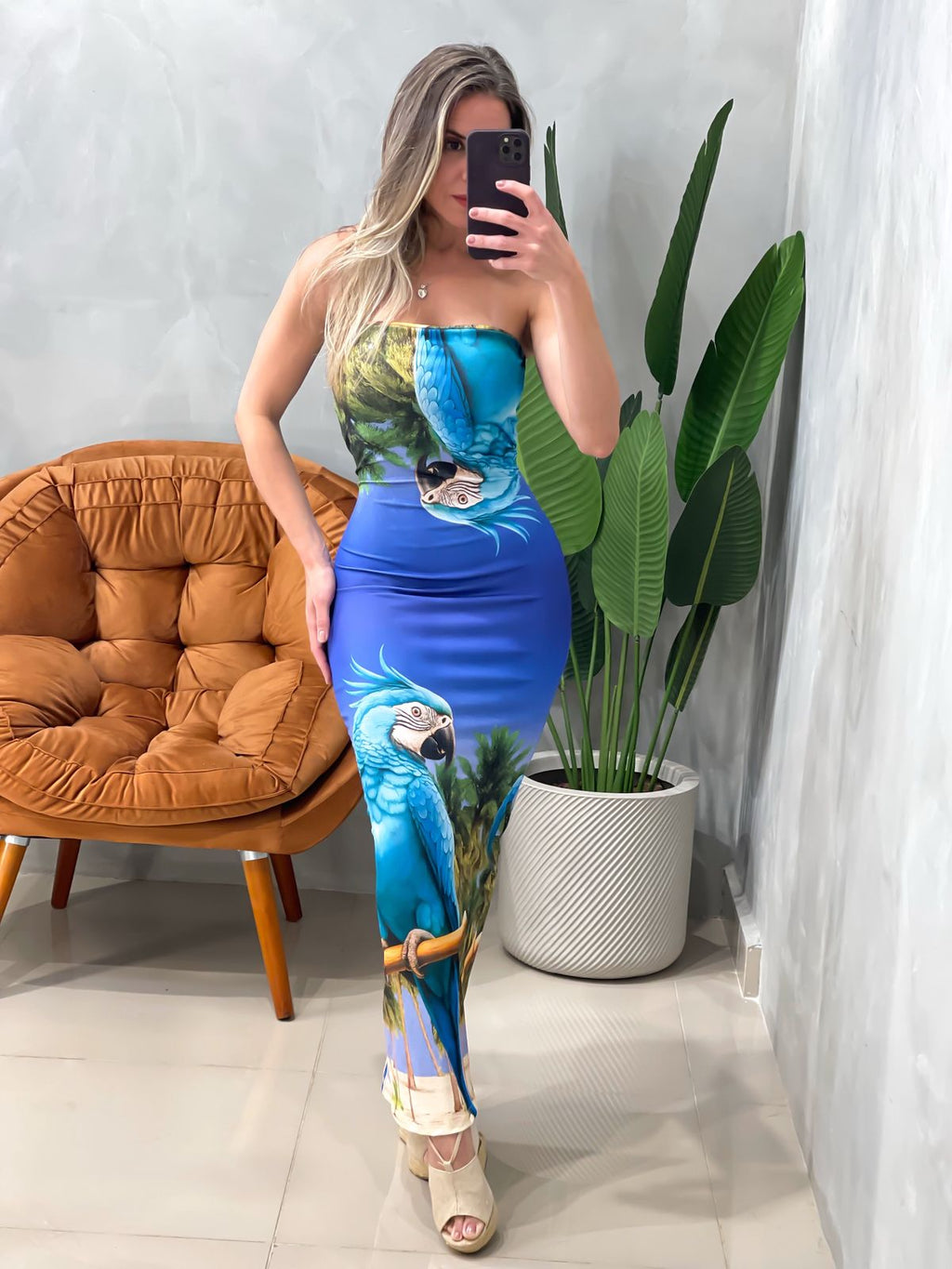 Vestido Longo em Malha Romantic sem Alça Estampa Arara Ref. 1568