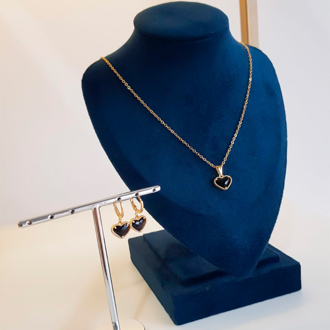 CONJUNTO CORAÇÃO PRETO BANHADO OURO 18K
