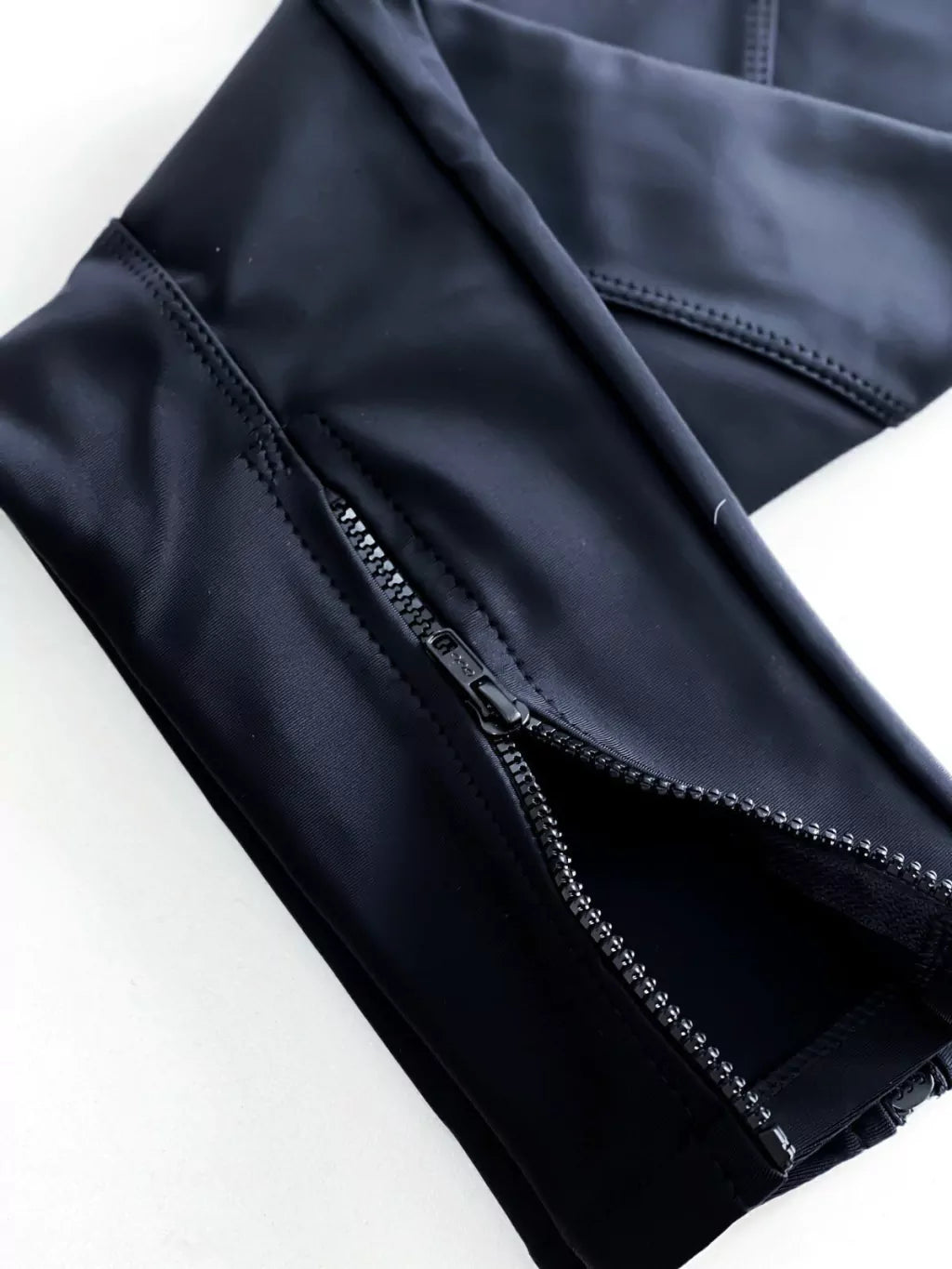 Calça Feminina Skinny  Prada com Zíper Liz ref.144