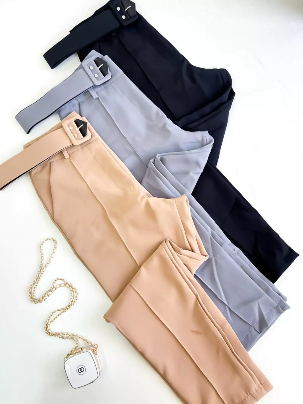 Calça Feminina em Alfaiataria Skinny Sirlene Ref. 636