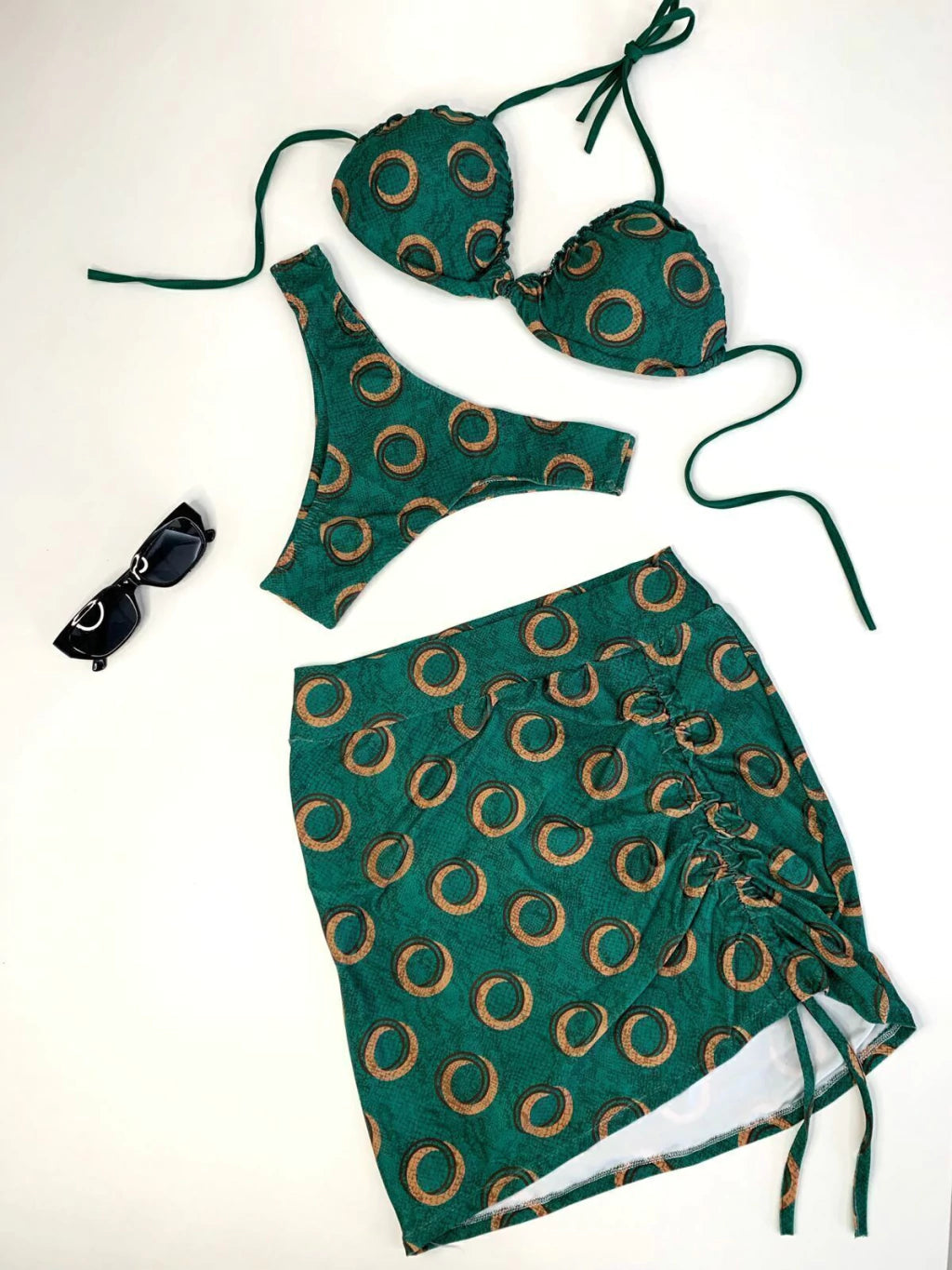 Conjunto Feminino Biquíni e Saia Curta Regulável