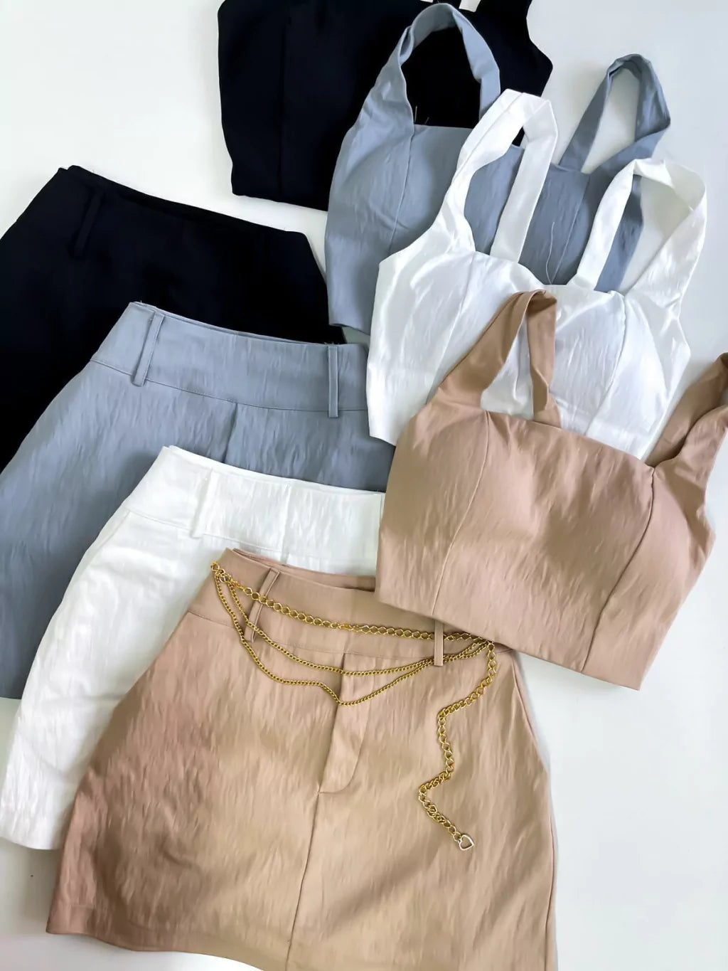 Conjunto Feminino Cropped de Alça e Short Saia Alfaitaria Sensorial